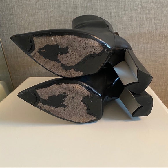 Louis Vuitton Boots - Picture 5 of 7